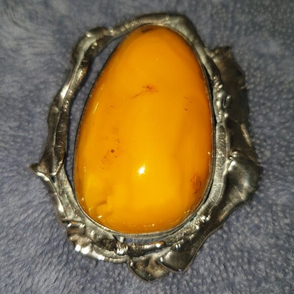 Fabulous Antique Natural Butterscotch Egg Yolk Amber Brooch European Origin - Picture 3 of 11